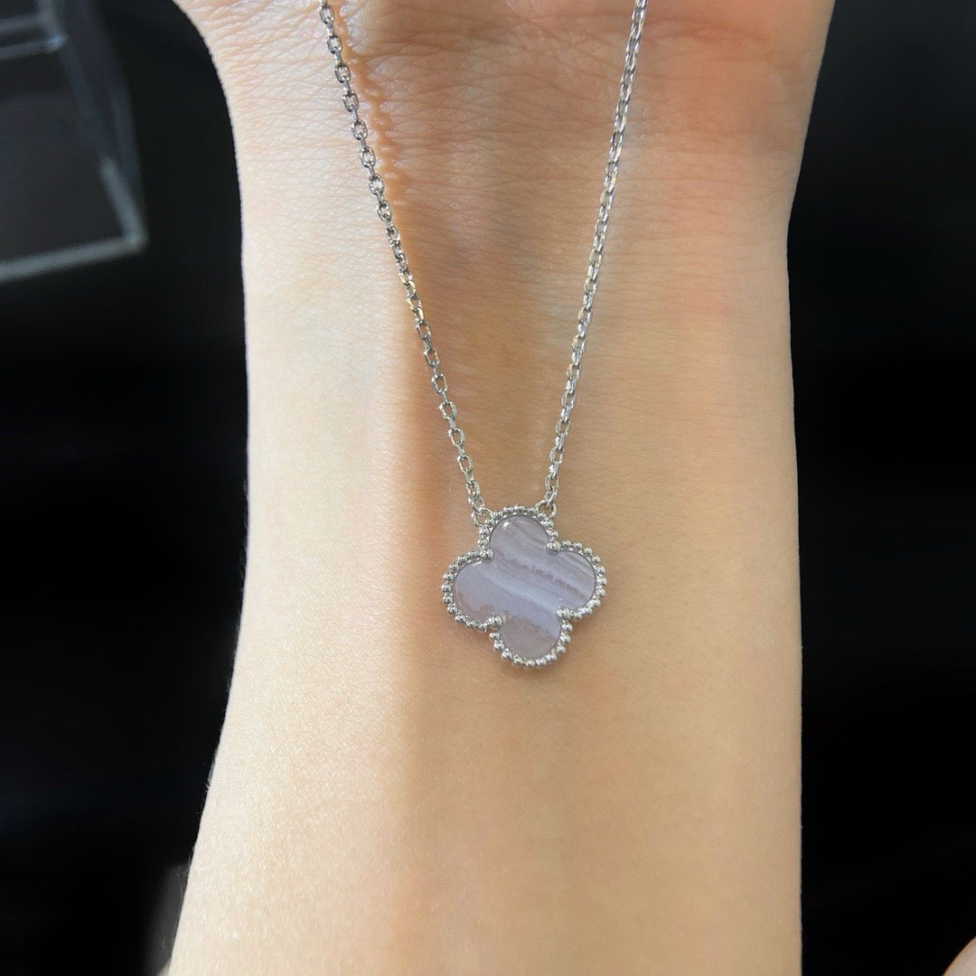 [Rose Jewelrys]CLOVER 15MM BLUE CHALCEDONY NECKLACE SILVER