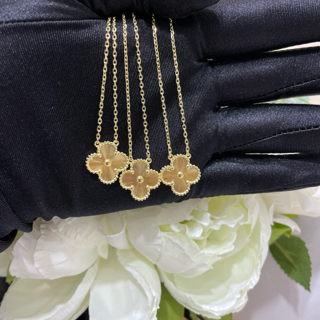 [Rose Jewelrys]CLOVER 15MM LASER NECKLACE