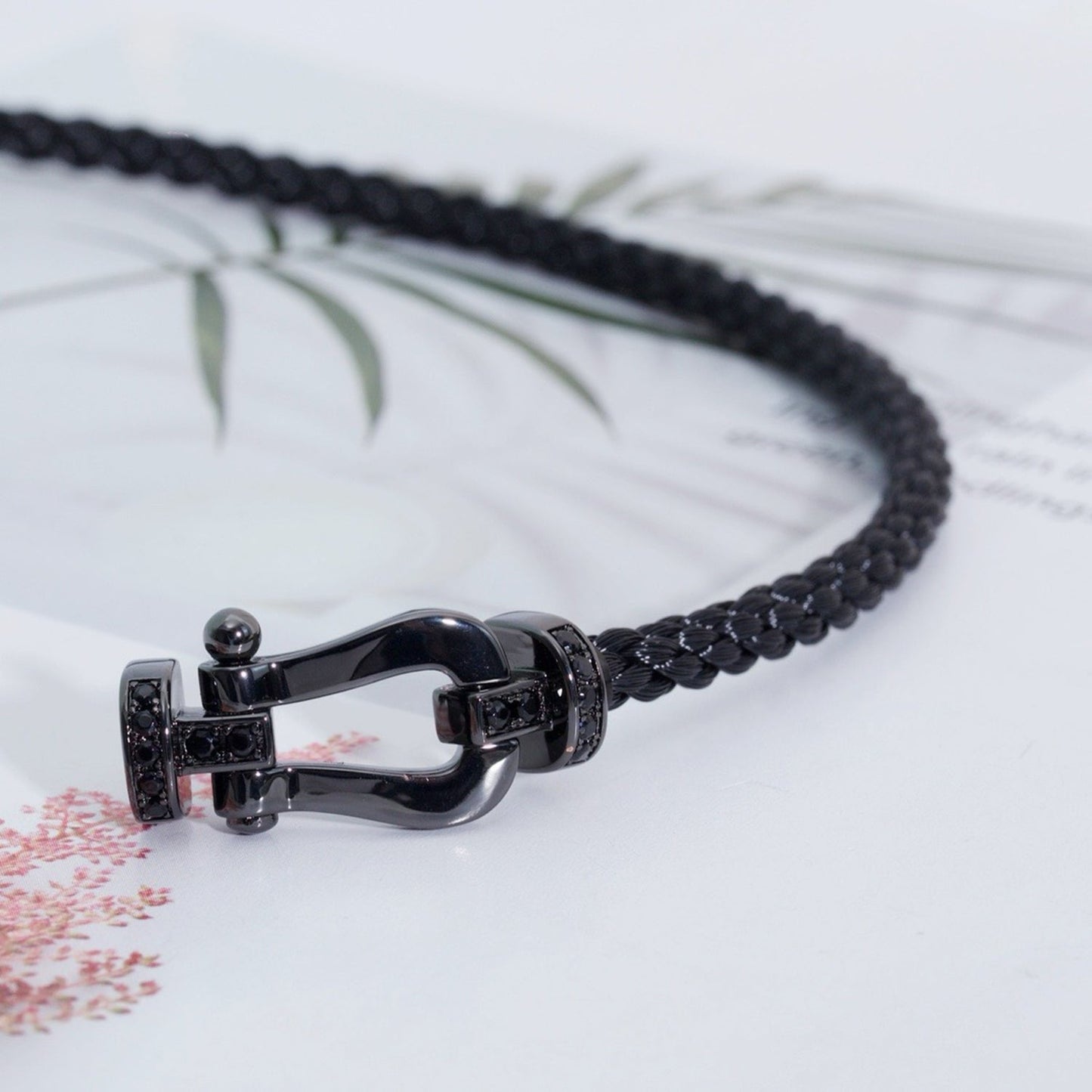 []FORCE LARGE SERIES HORSESHOE BLACK SAMURAI BRACELET