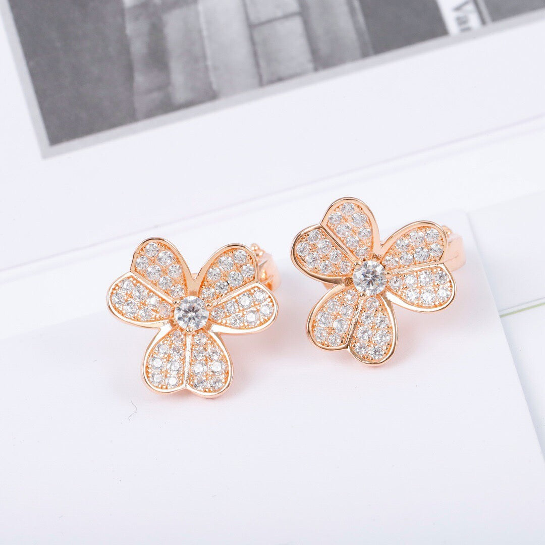 []CLOVER COMOS DIAMOND EARRINGS PINK GOLD