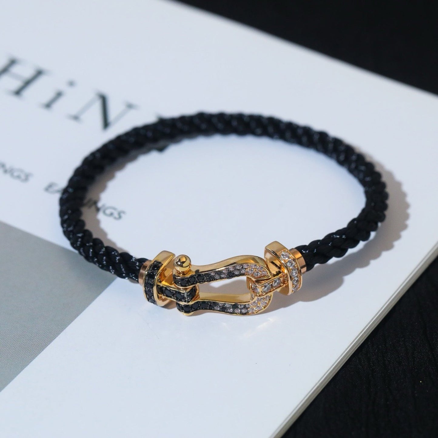 [Rose Jewelrys]FORCE LARGE HORSESHOE BLACK WHITE DIAMOND BRACELET ROSE GOLD
