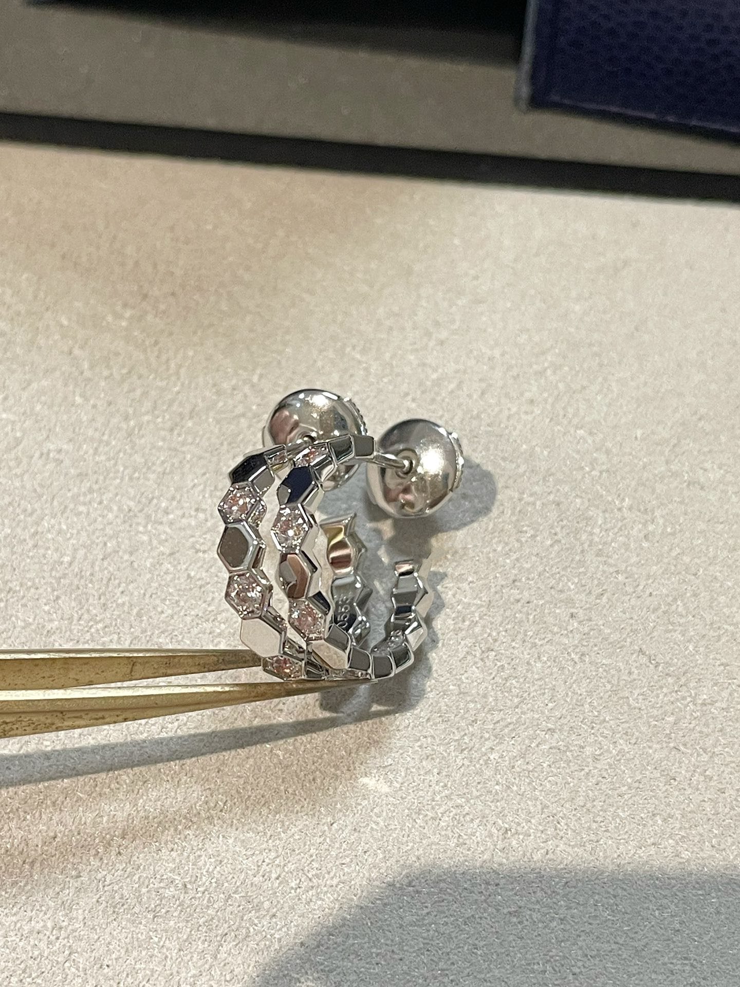 [Rose Jewelrys]Hollow Design Four-Leaf Clover Flower Shape Earring