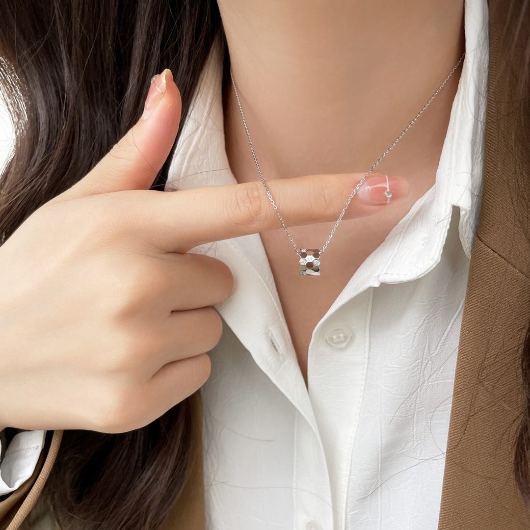 [Rose Jewelrys]BEE MINI PEDANT DIAMOND NECKLACE