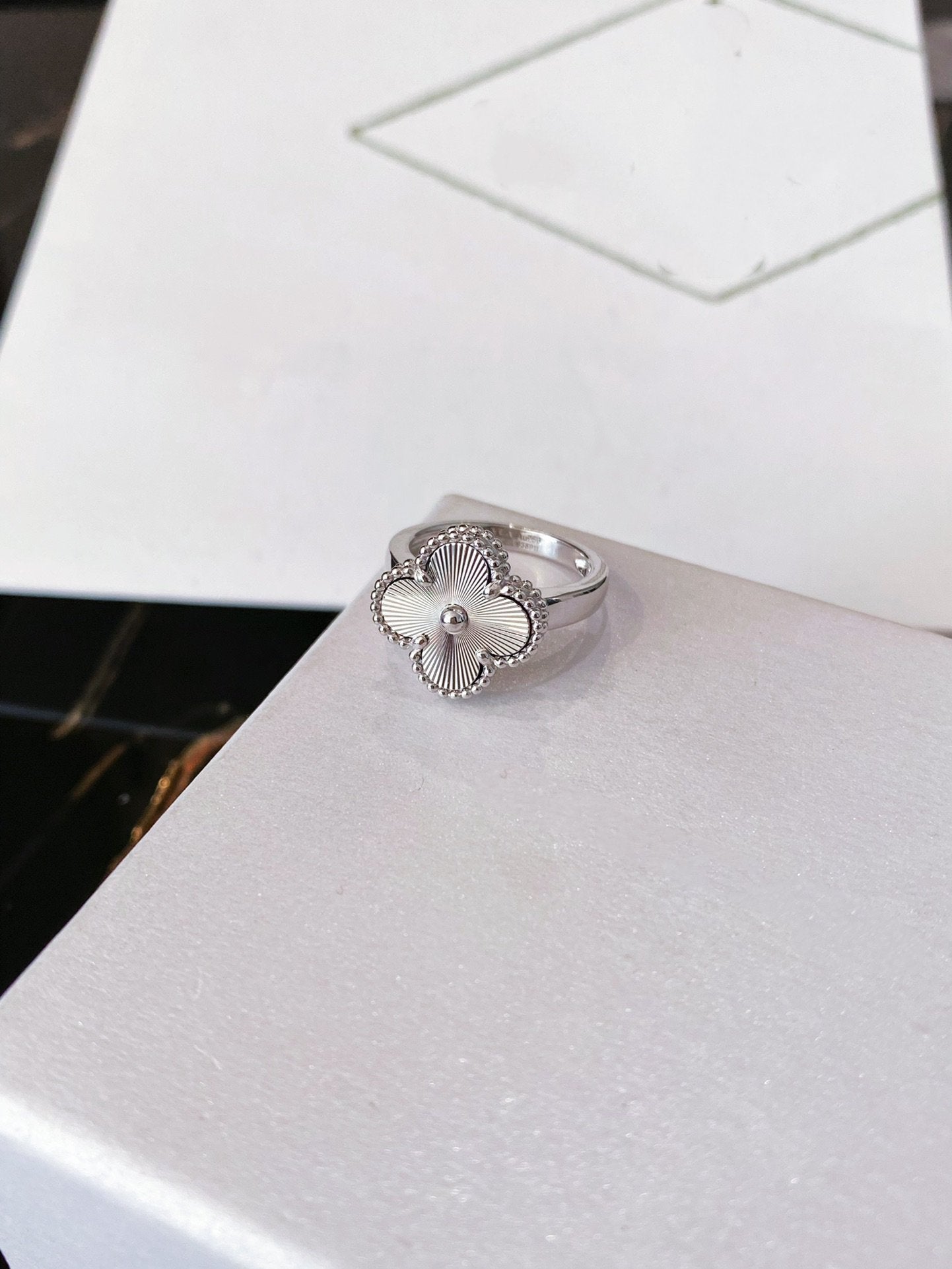[Rose Jewelrys]CLOVER SILVER RING