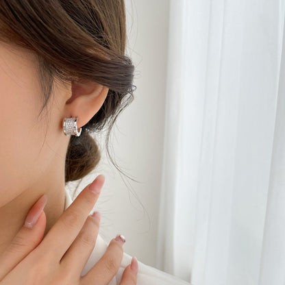 []ZERO 1 DIAMOND PAVED EARRINGS