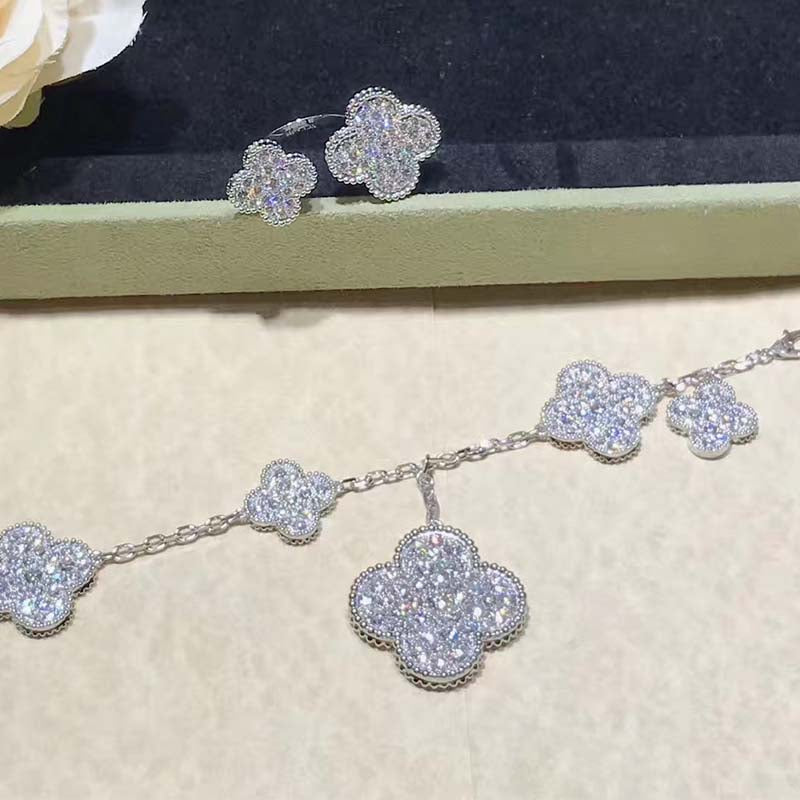 [🌹Rose💎]CLOVER 6 MOTIFS SILVER DIAMOND BRACELET