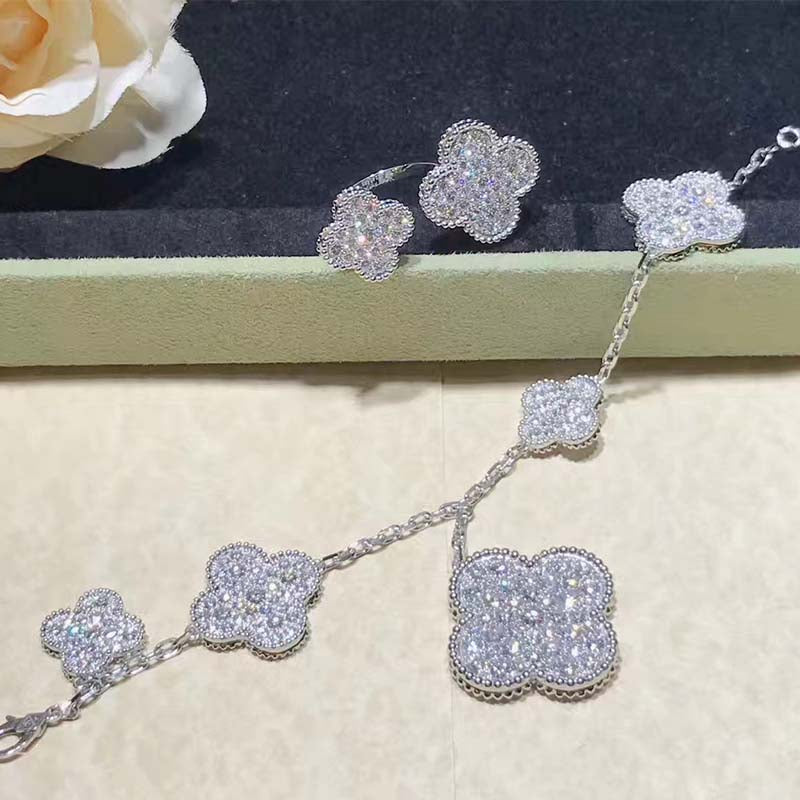[Rose Jewelrys]CLOVER 6 MOTIFS SILVER DIAMOND BRACELET