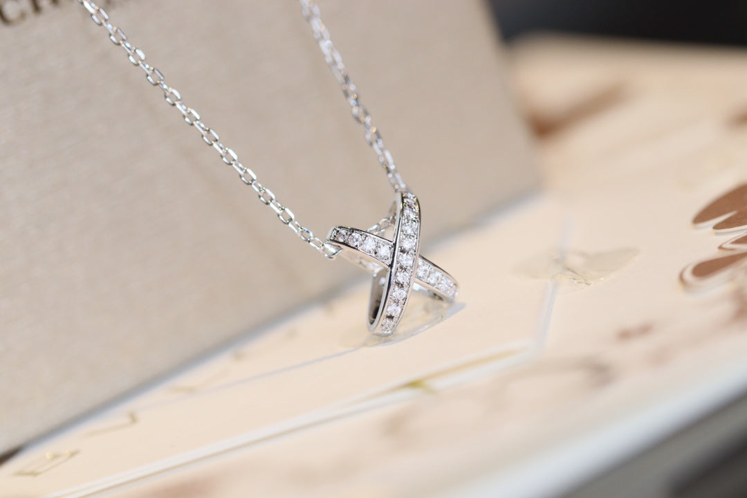 []JEUX DE DIAMOND NECKLACE