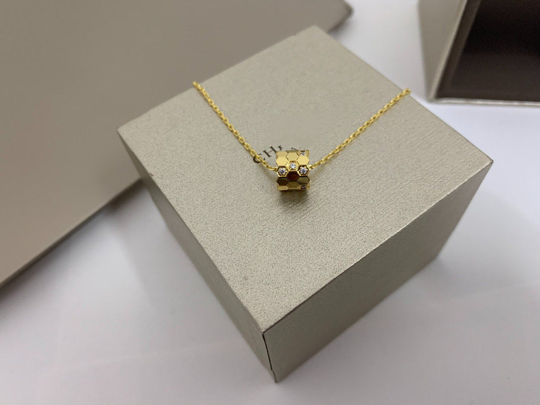 [🌹Rose💎]BEE LOVE DIAMOND NECKLACE