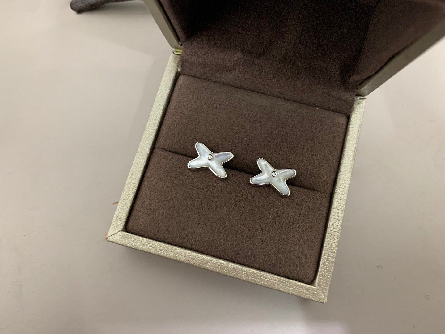 [Rose Jewelrys]JEUX DE WHITE MOP SILVER DIAMOND EARRINGS