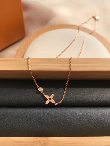 []BLOSSOM PENDANT PINK GOLD AND DIAMOND