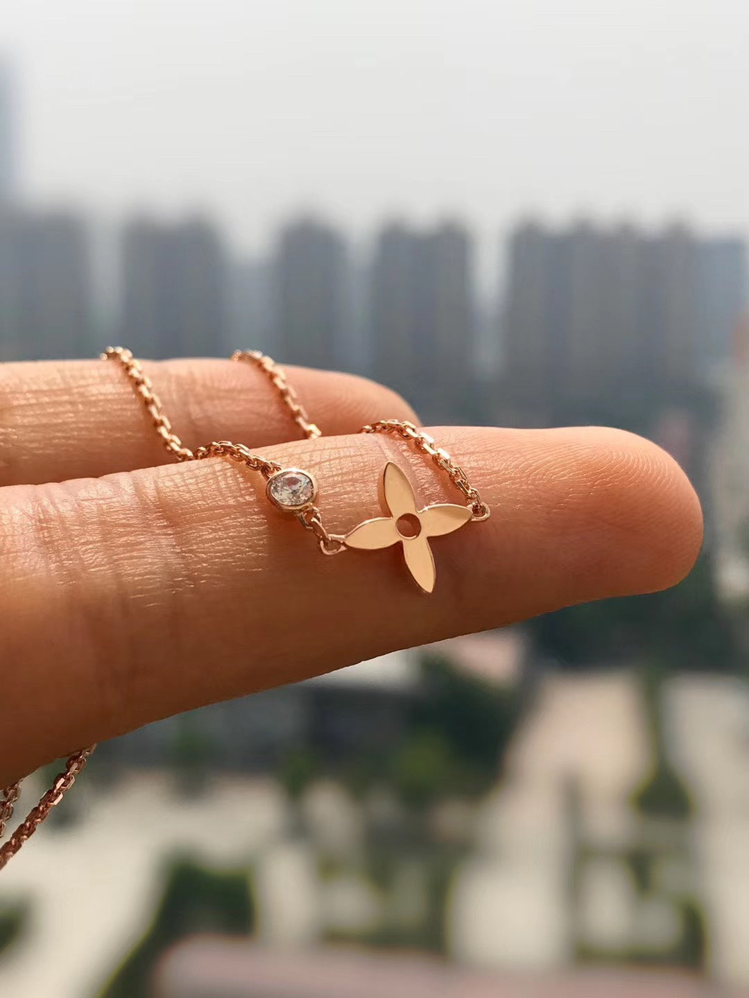 []BLOSSOM PENDANT PINK GOLD AND DIAMOND