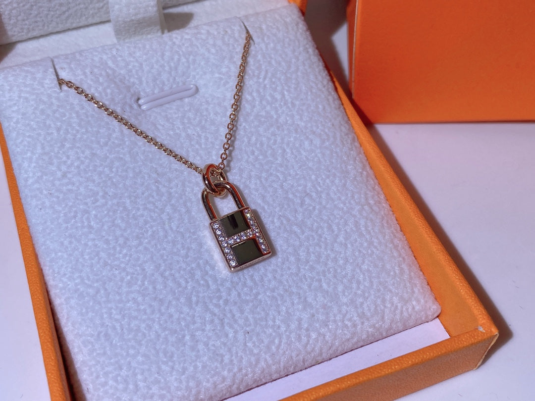 [Rose Jewelrys]HM ADVANCED NICHE LOCK HEAD NECKLACE DIAMONDS