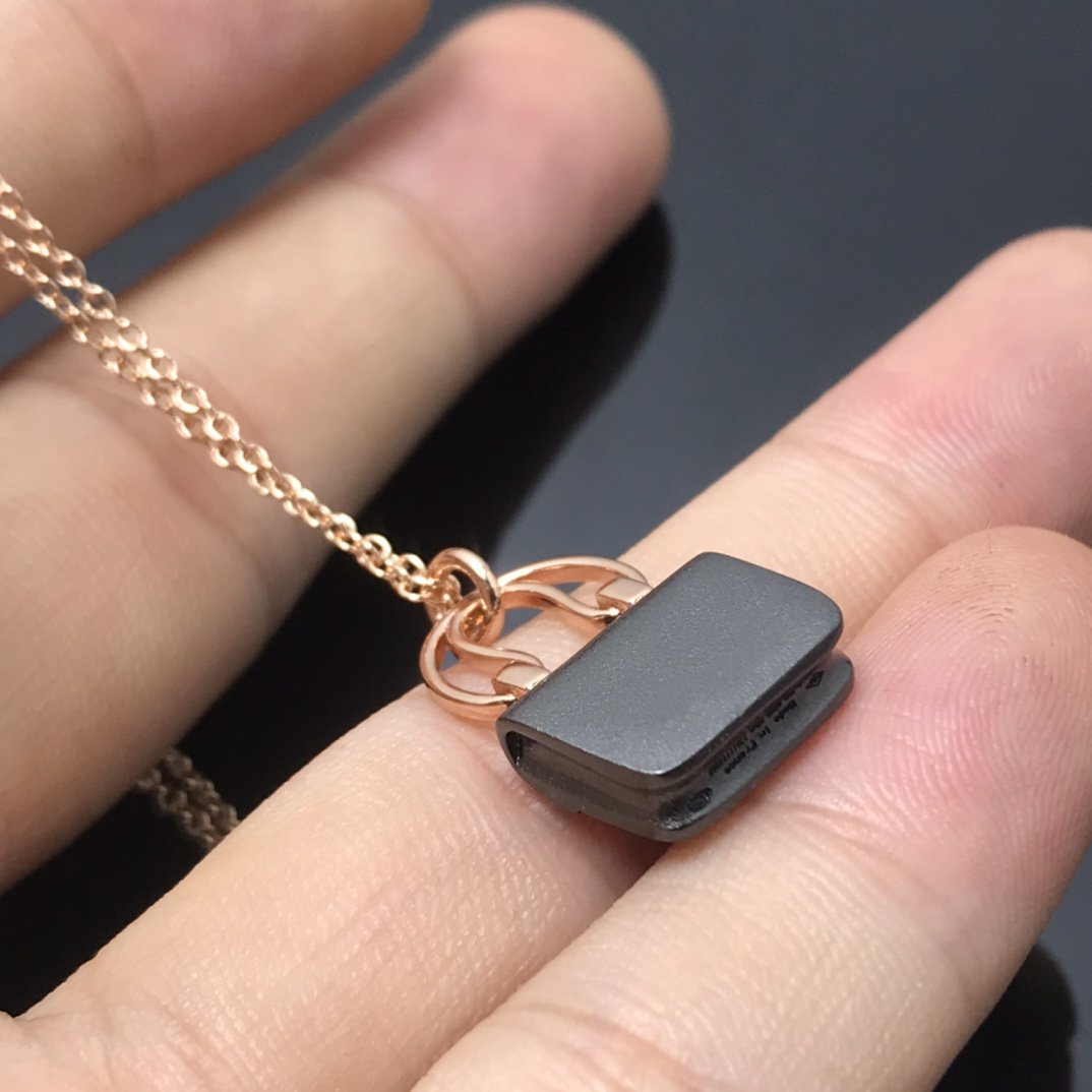 [Rose Jewelrys]WOMEN'S HM AMULETTES CONSTANCE PENDANT NECKLACE