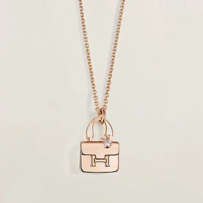 []AMULETTE PEDANT ROSE GOLD NECKLACE