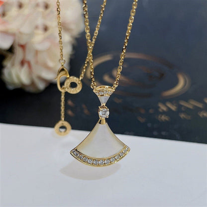 []DREAM NECKLACE MOP GOLD DIAMOND