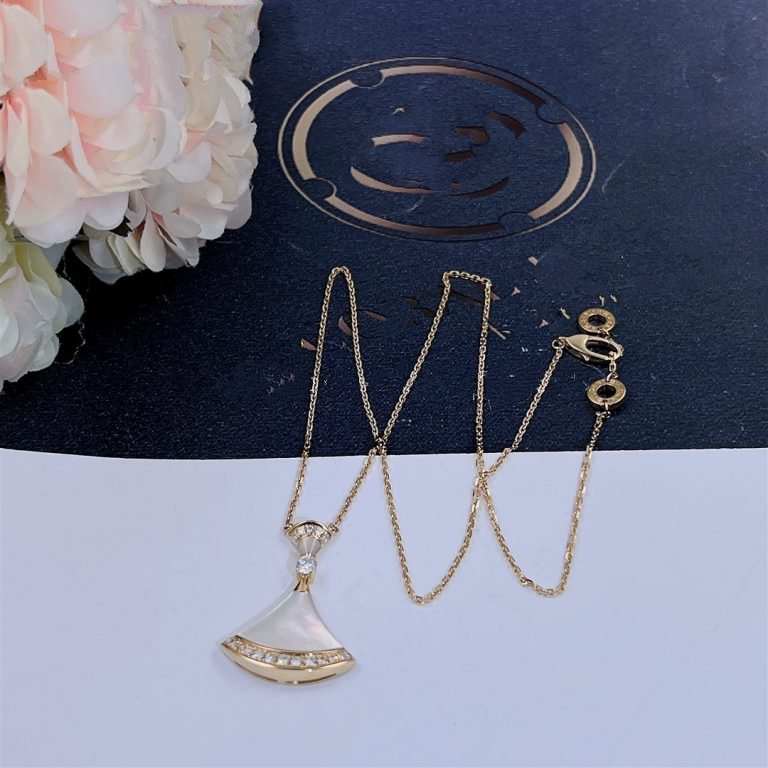 []DREAM NECKLACE MOP GOLD DIAMOND