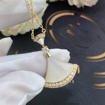 []DREAM NECKLACE MOP GOLD DIAMOND