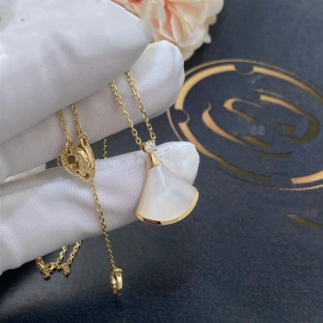 [Rose Jewelrys]DREAM NECKLACE WHITE MOP GOLD 1 DIAMOND