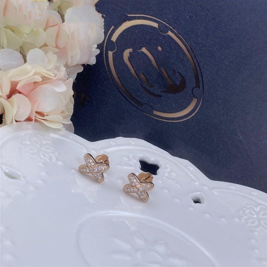 []JEUX DE PINK GOLD DIAMOND EARRINGS