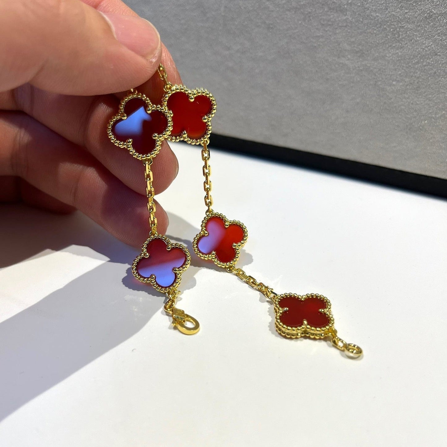 [Rose Jewelrys]CLOVER 5 MOTIFS RED AGATE  BRACELET