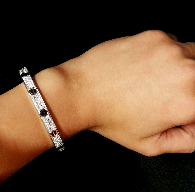 []LOVE BRACELET 6.1MM DIAMOND-PAVED CERAMIC