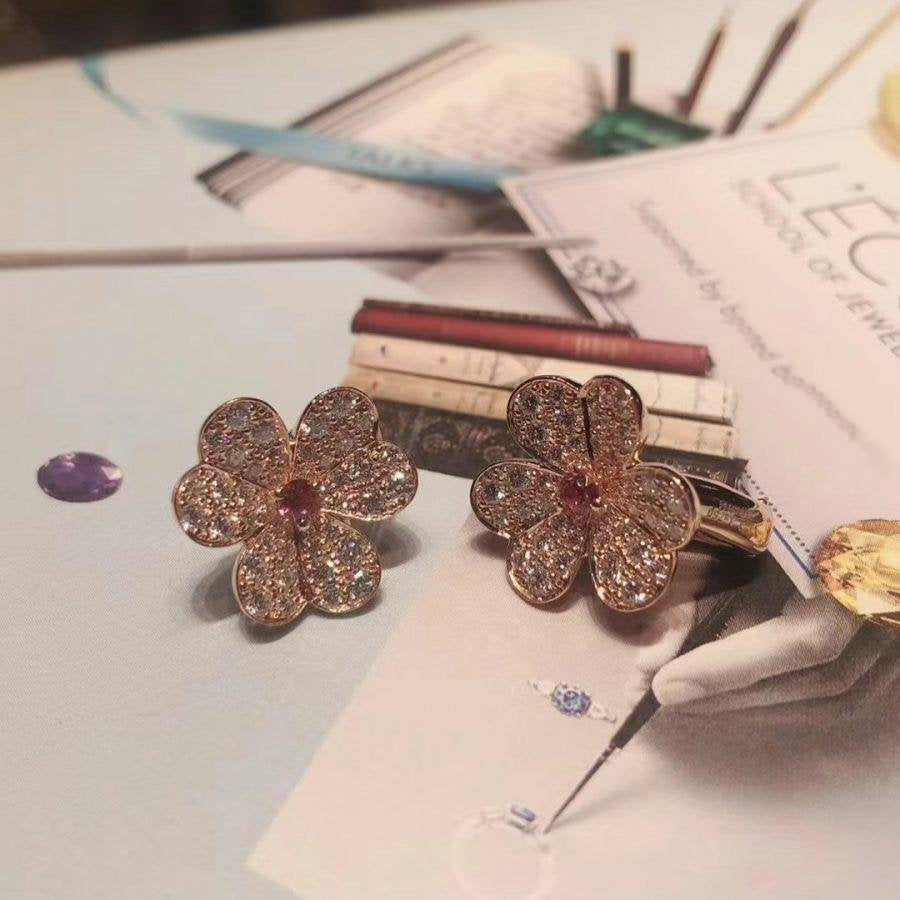 [Rose Jewelrys]FRIVOLE PINK GOLD FLOWER DIAMOND EARRINGS