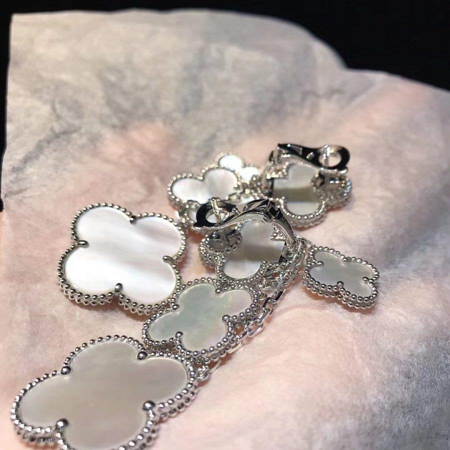 [Rose Jewelrys]CLOVER EARRINGS WHITE MOP 4 MOTIFS SILVER