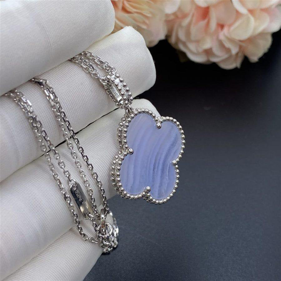 [Rose Jewelrys]CLOVER SILVER CHALCEDONY BIG CLOVER NECKLACE