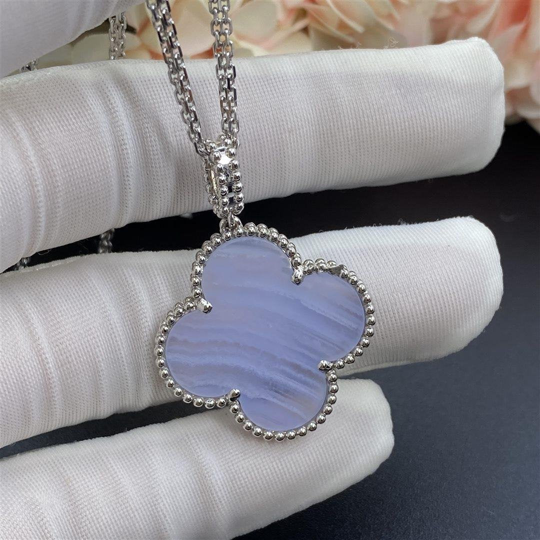 [Rose Jewelrys]CLOVER SILVER CHALCEDONY BIG CLOVER NECKLACE