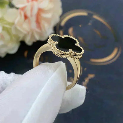 []CLOVER ONYX RING