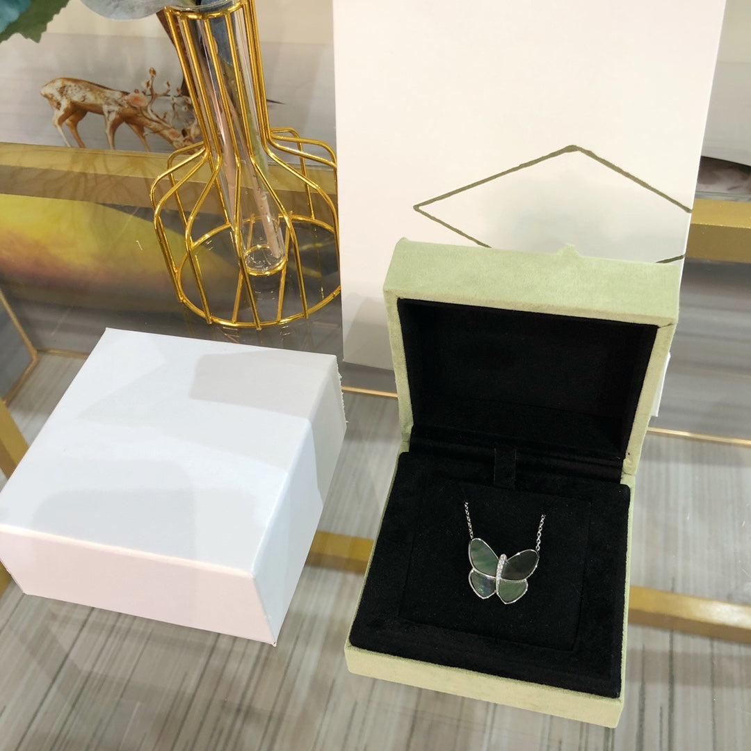 [Rose Jewelrys]LARGE BUTTERFLY SILVER PENDANT DIAMOND NECKLACE