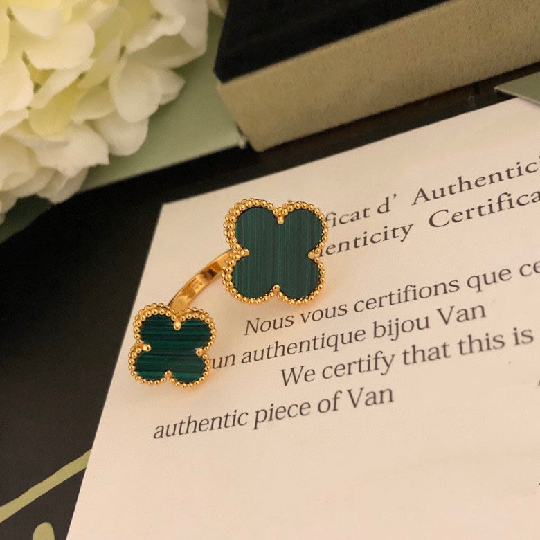 [🌹Rose💎]CLOVER BETWEEN THE FINGER RING