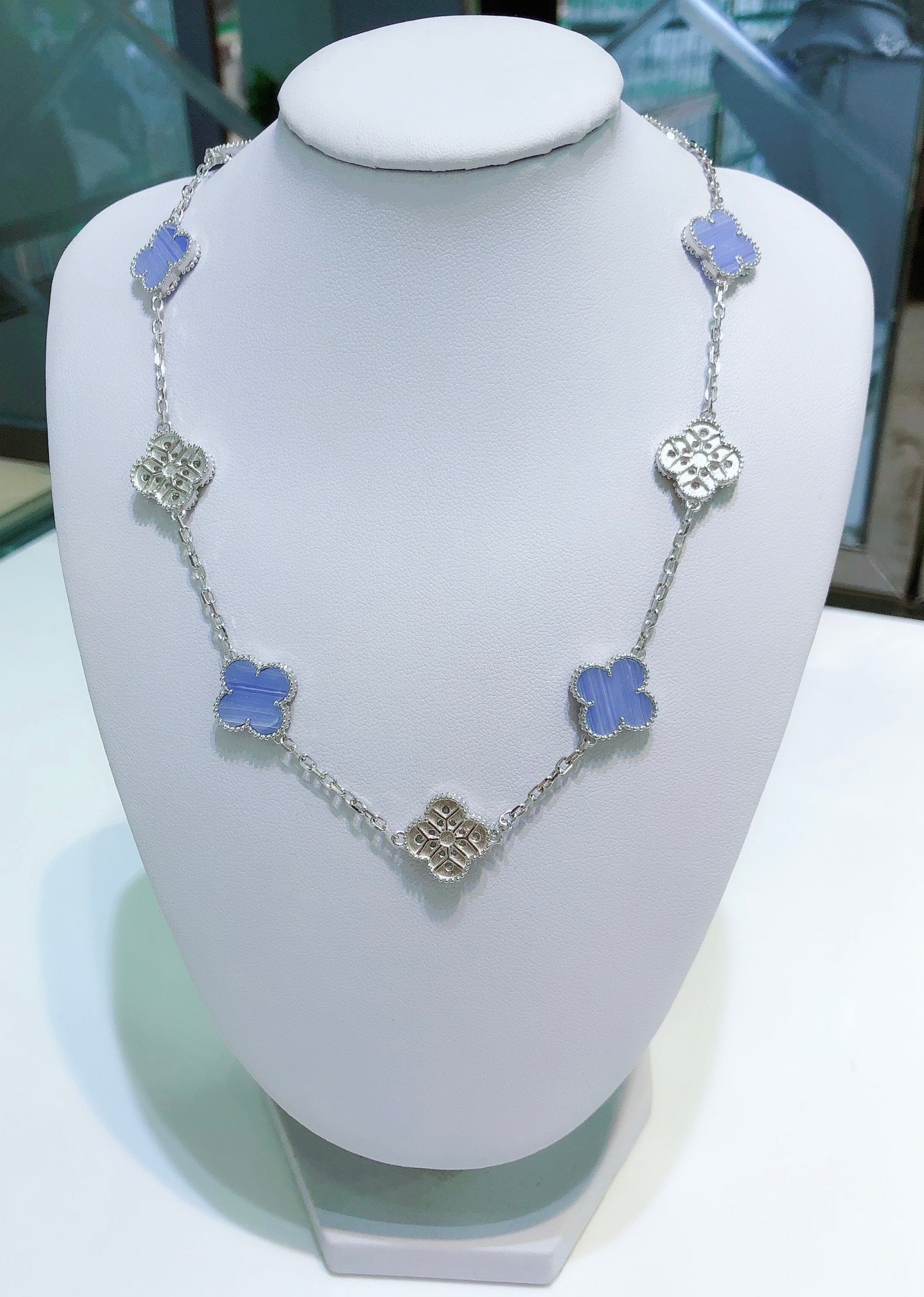 [Rose Jewelrys]CLOVER 10 MOTIFS CHALCEDONY DIAMONDS SILVER NECKLACE
