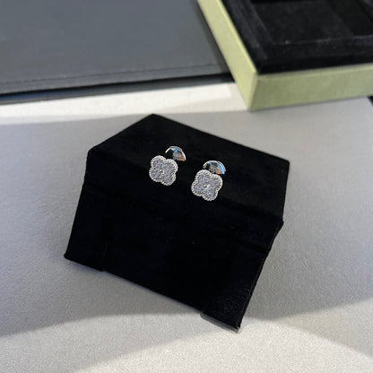 [Rose Jewelrys]CLOVER MINI DIAMOND STUD EARRINGS