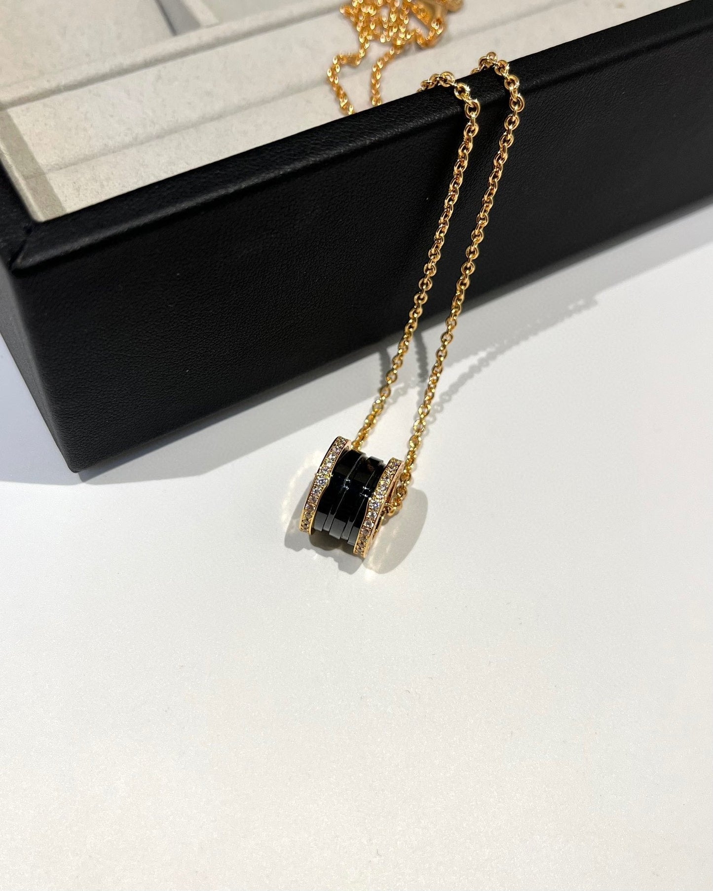 [Rose Jewelrys]ZERO 1 BLACK CERAMIC DIAMOND PINK GOLD NECKLACE