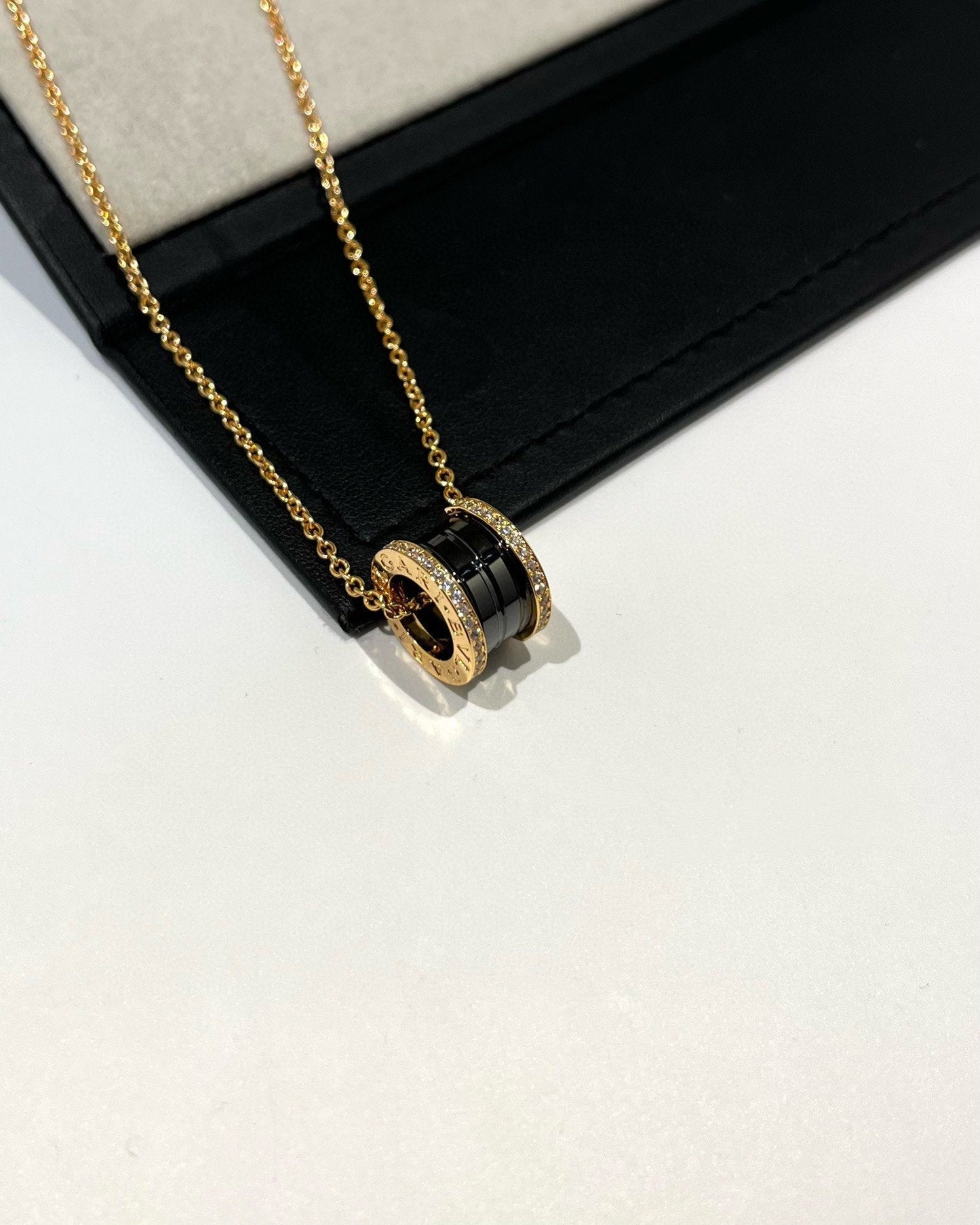 [Rose Jewelrys]ZERO 1 BLACK CERAMIC DIAMOND PINK GOLD NECKLACE
