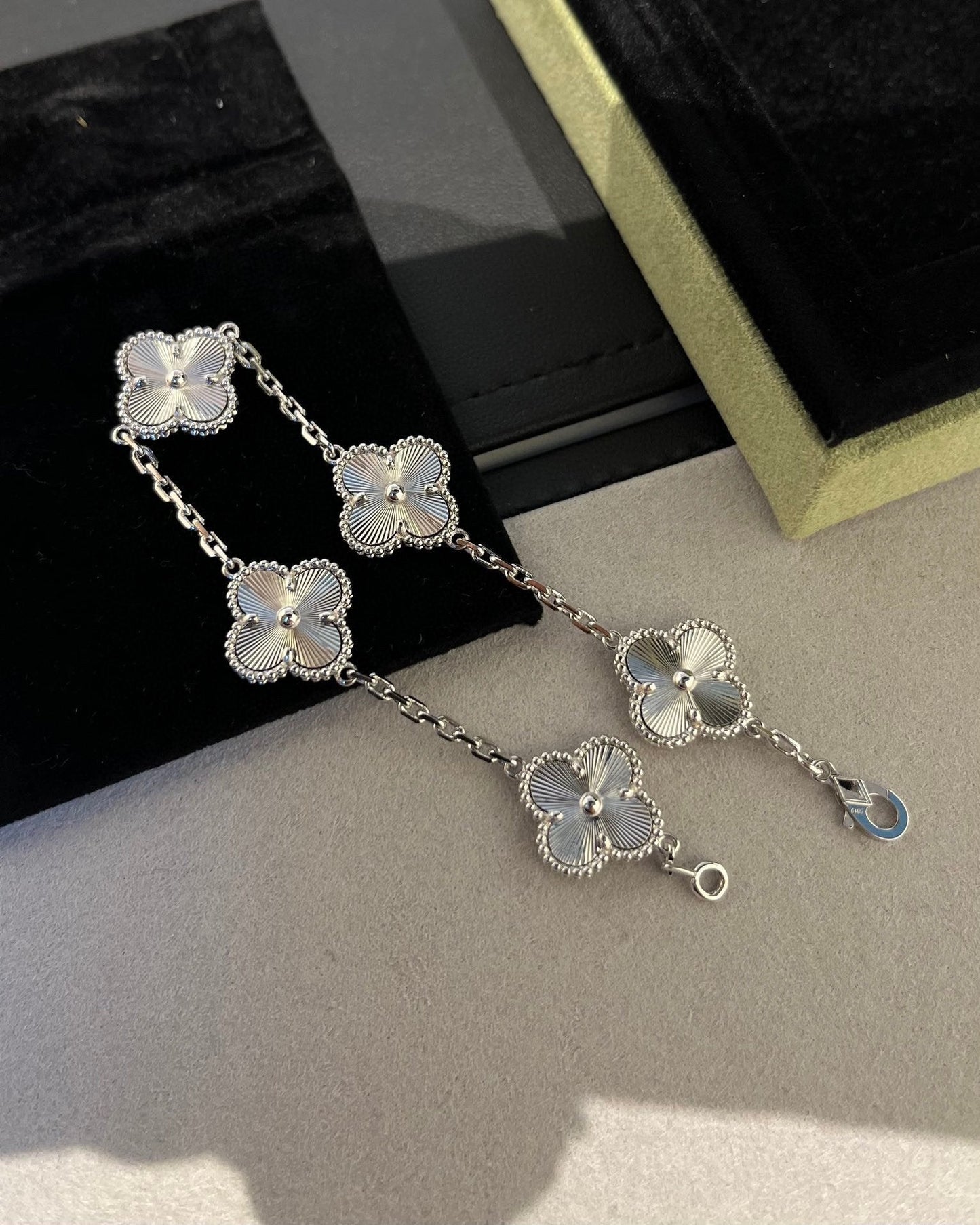 [Rose Jewelrys]CLOVER SILVER 5 MOTIFS BRACELET