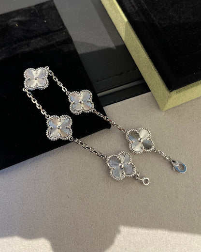 [Rose Jewelrys]CLOVER SILVER 5 MOTIFS BRACELET