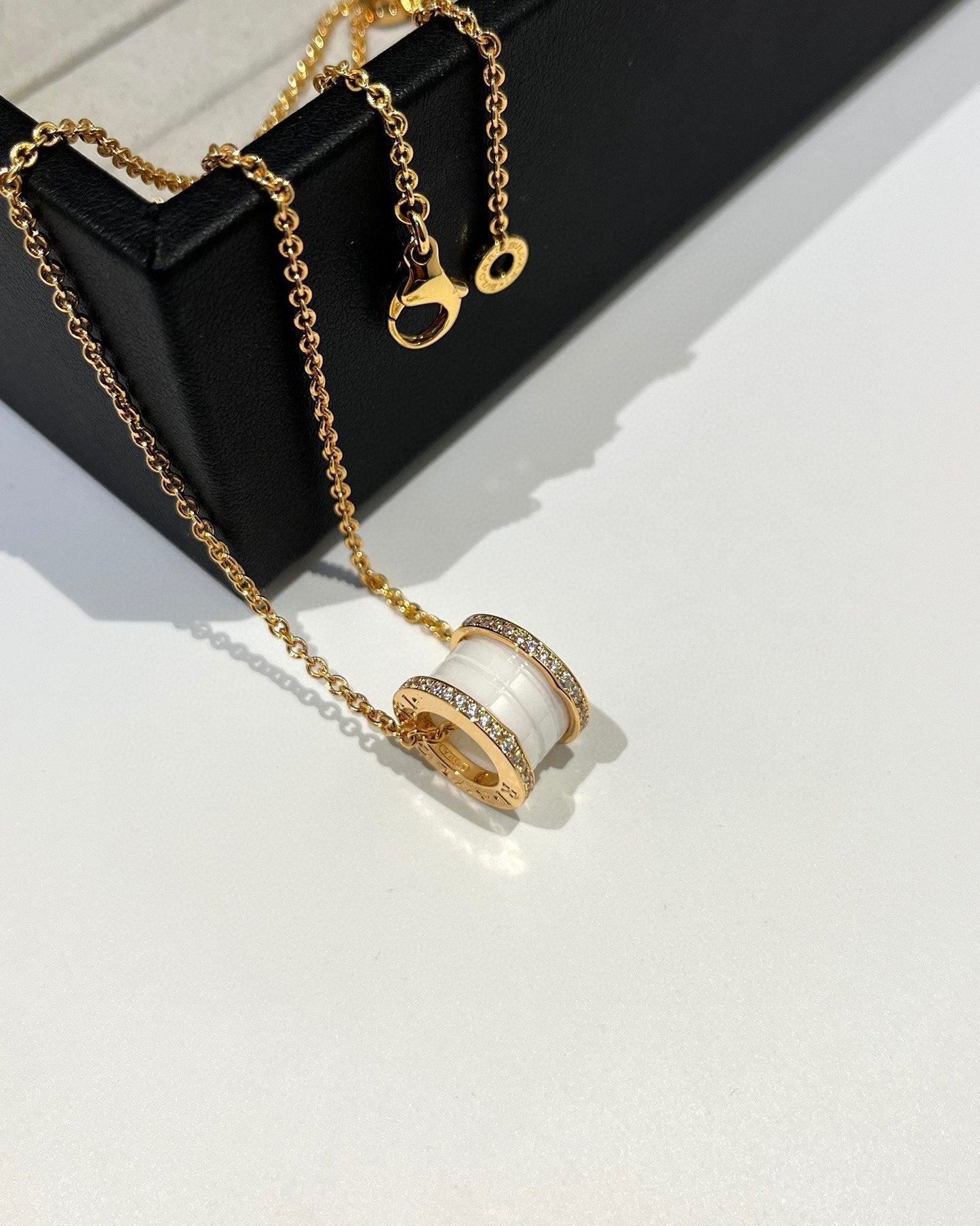[Rose Jewelrys]ZERO 1 WHITE CERAMIC DIAMOND PINK GOLD NECKLACE